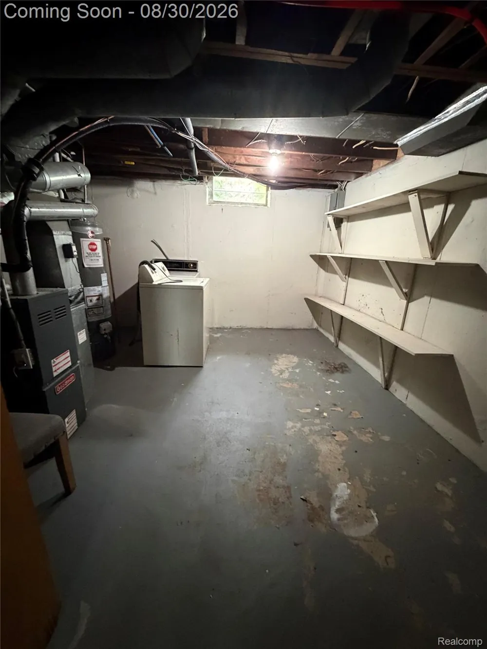 28302 Edward Street Roseville City, MI 48066