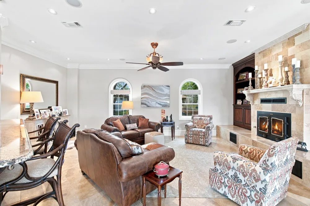 1000 Catalina Bay Boulevard Granbury, TX 76048
