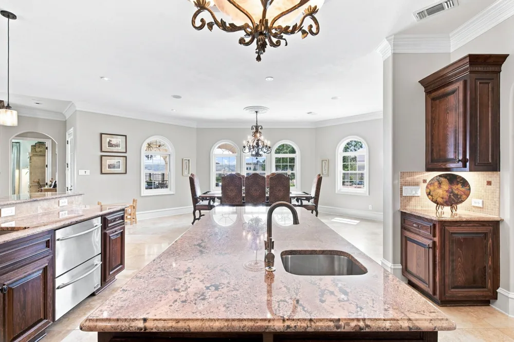 1000 Catalina Bay Boulevard Granbury, TX 76048