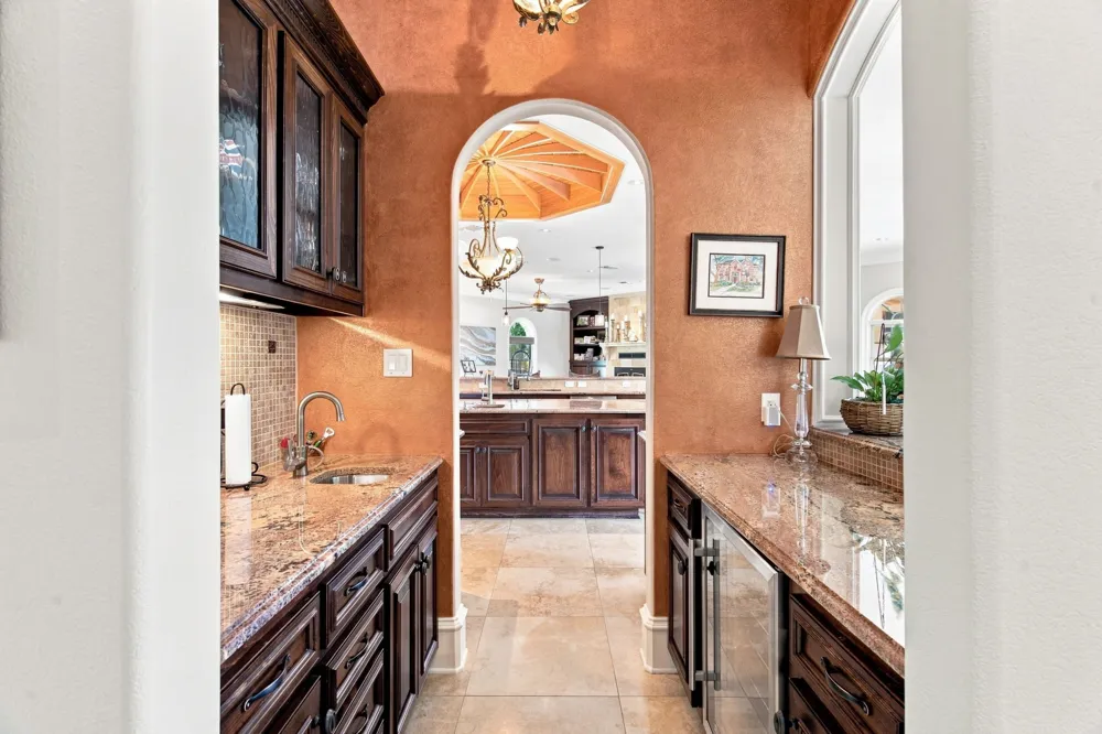1000 Catalina Bay Boulevard Granbury, TX 76048