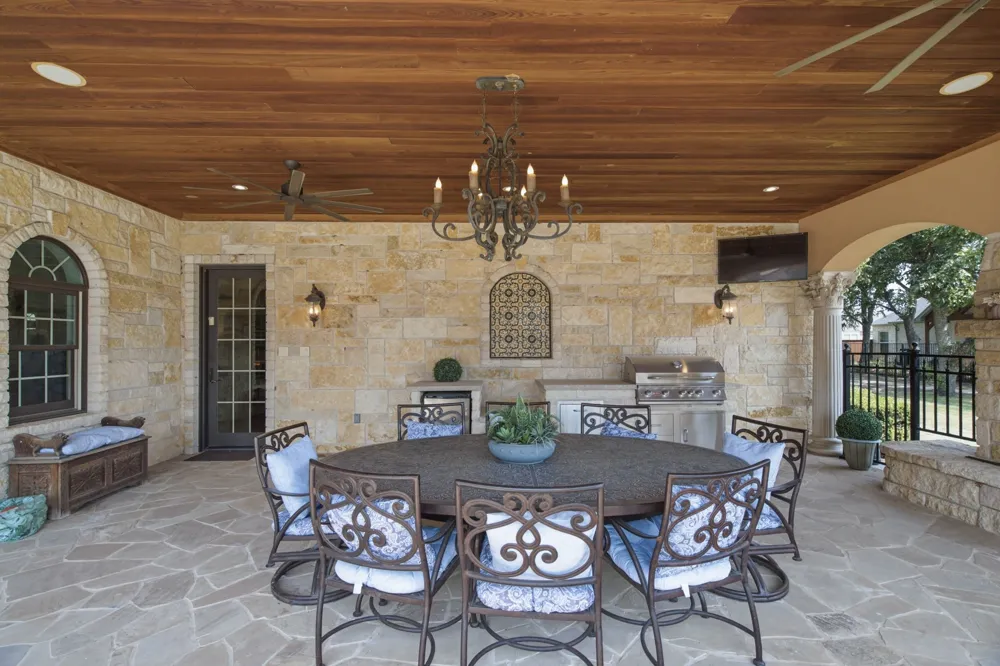 1000 Catalina Bay Boulevard Granbury, TX 76048