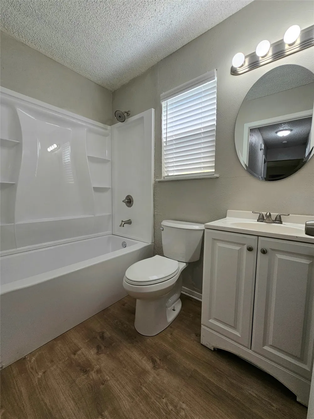 6924 Yorkston Street Watauga, TX 76148