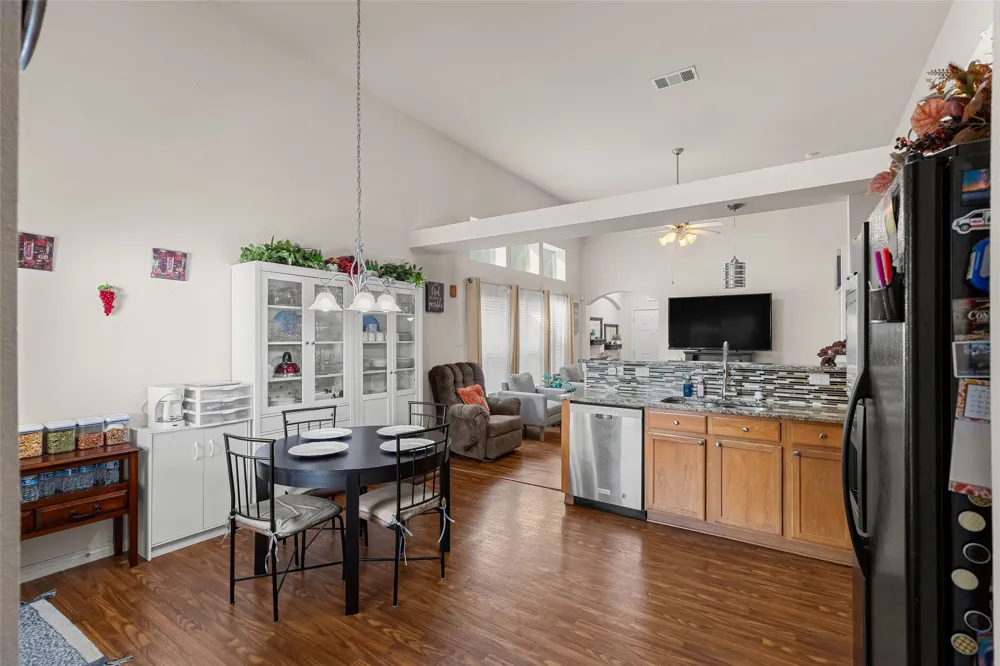 9028 Eastwood Avenue Cross Roads, TX 76227
