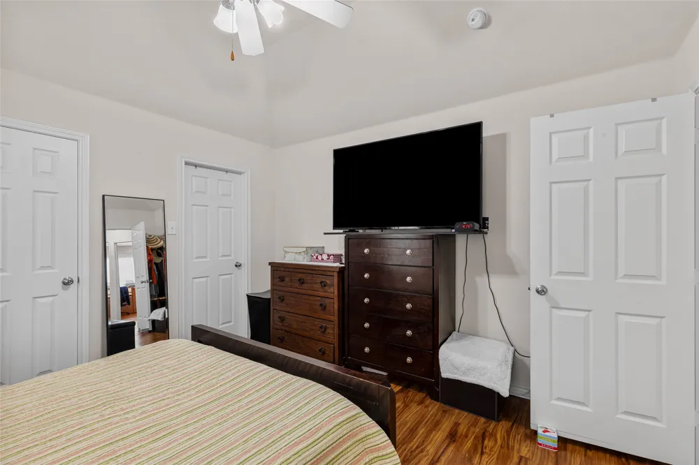 9028 Eastwood Avenue Cross Roads, TX 76227