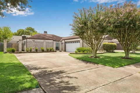 12507 Rocky Knoll Drive