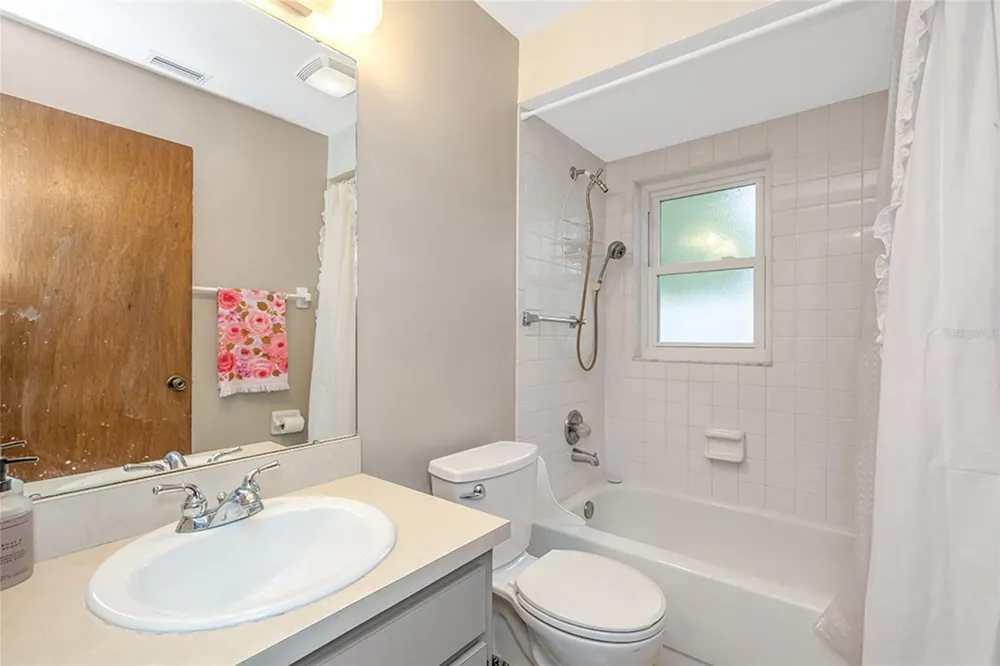 17717 CRANBROOK DRIVE Lutz, FL 33549