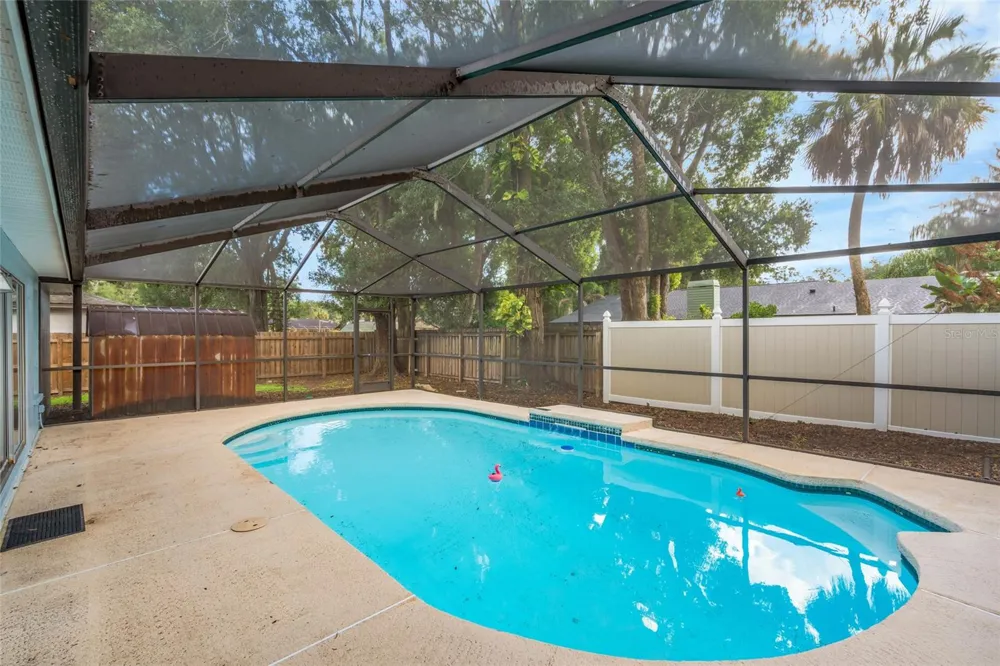 17717 CRANBROOK DRIVE Lutz, FL 33549