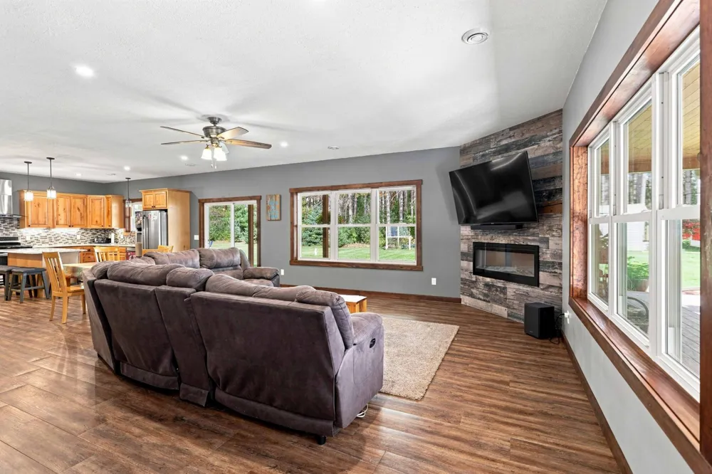 3339 277th Avenue NW Isanti, MN 55040