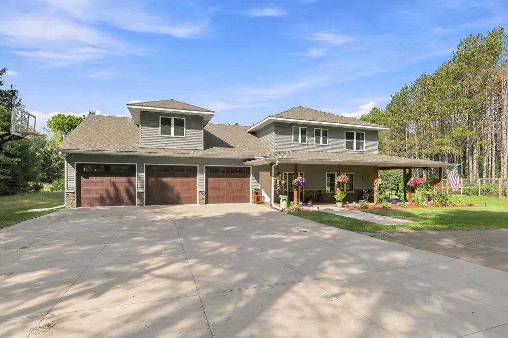 3339 277th Avenue NW Isanti, MN 55040