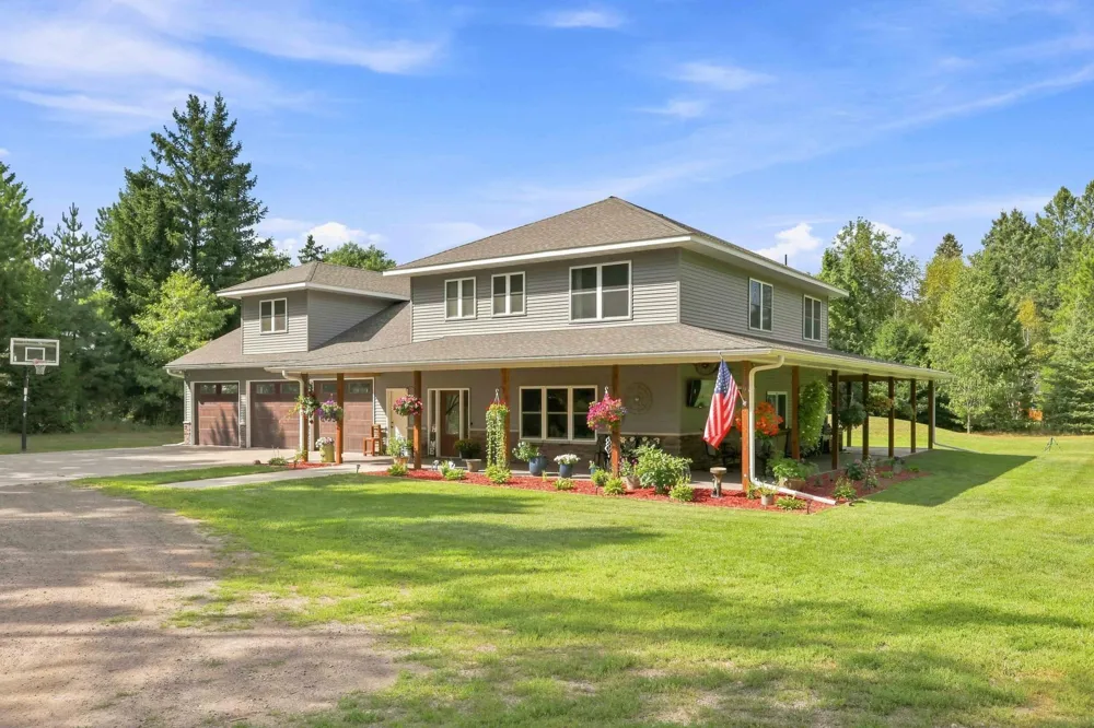3339 277th Avenue NW Isanti, MN 55040