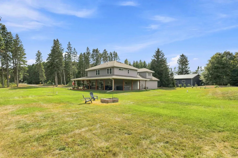 3339 277th Avenue NW Isanti, MN 55040