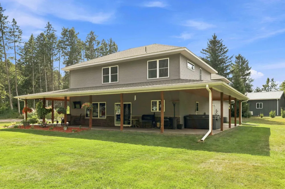 3339 277th Avenue NW Isanti, MN 55040