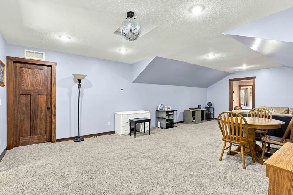 3339 277th Avenue NW Isanti, MN 55040