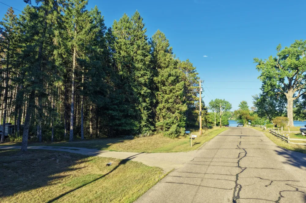 3339 277th Avenue NW Isanti, MN 55040