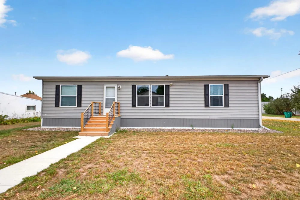 400 E Baldwin Avenue Kellogg, MN 55945