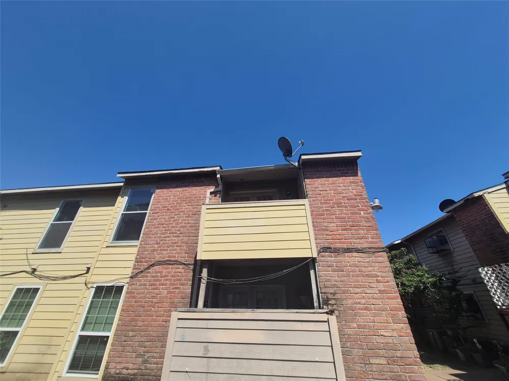 10601 South Drive #93 Houston, TX 77099
