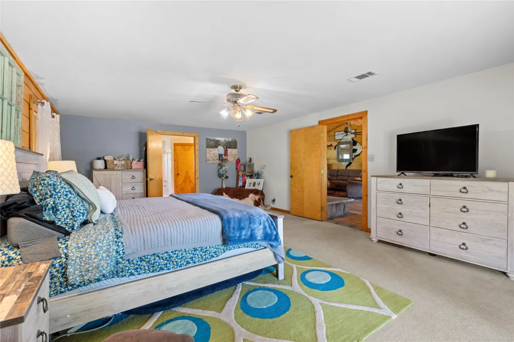 110 Southwood Forest Road Huntsville, TX 77340