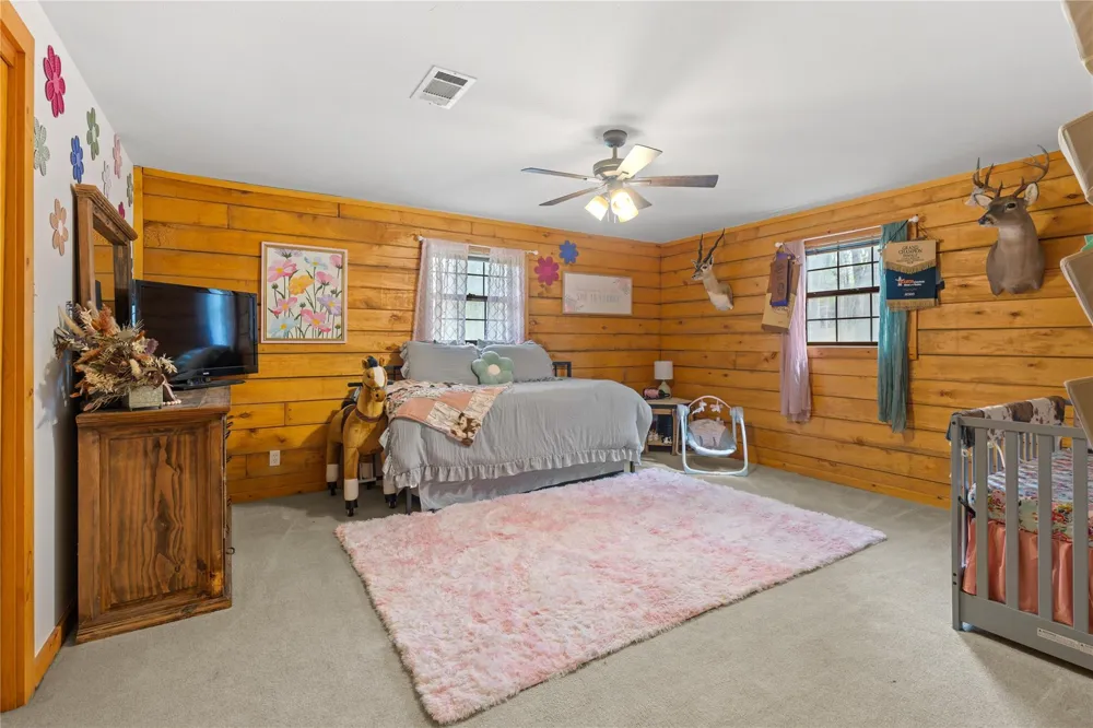 110 Southwood Forest Road Huntsville, TX 77340