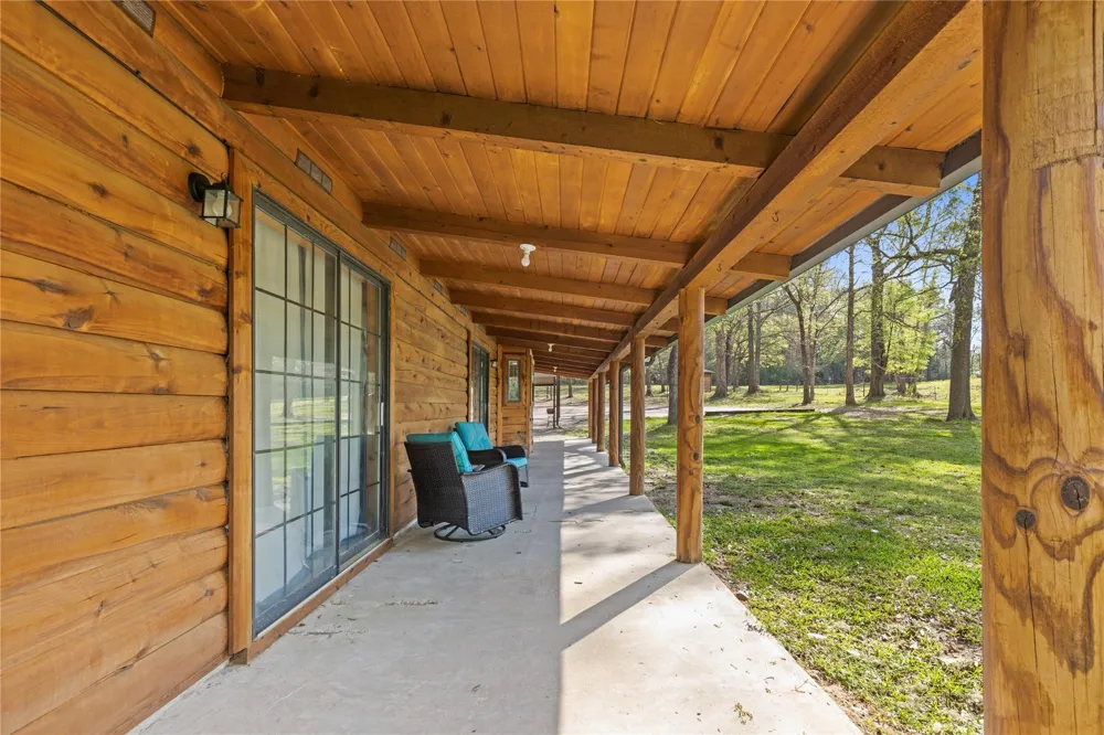 110 Southwood Forest Road Huntsville, TX 77340