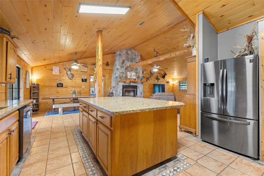 110 Southwood Forest Road Huntsville, TX 77340