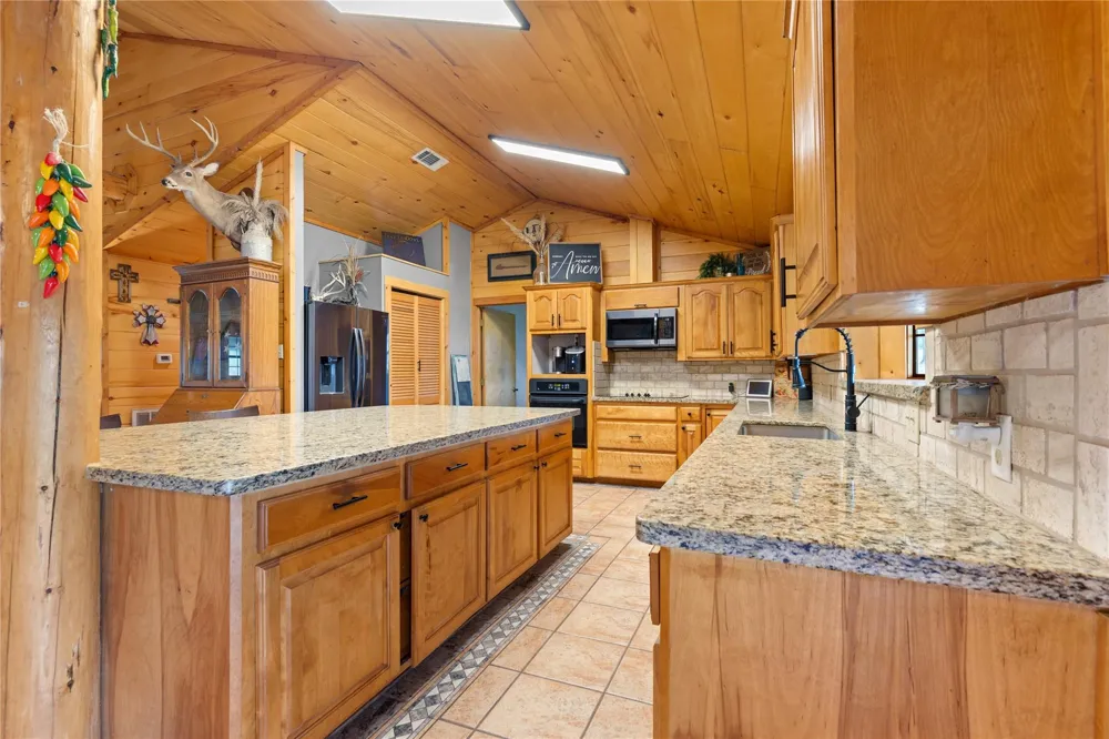 110 Southwood Forest Road Huntsville, TX 77340