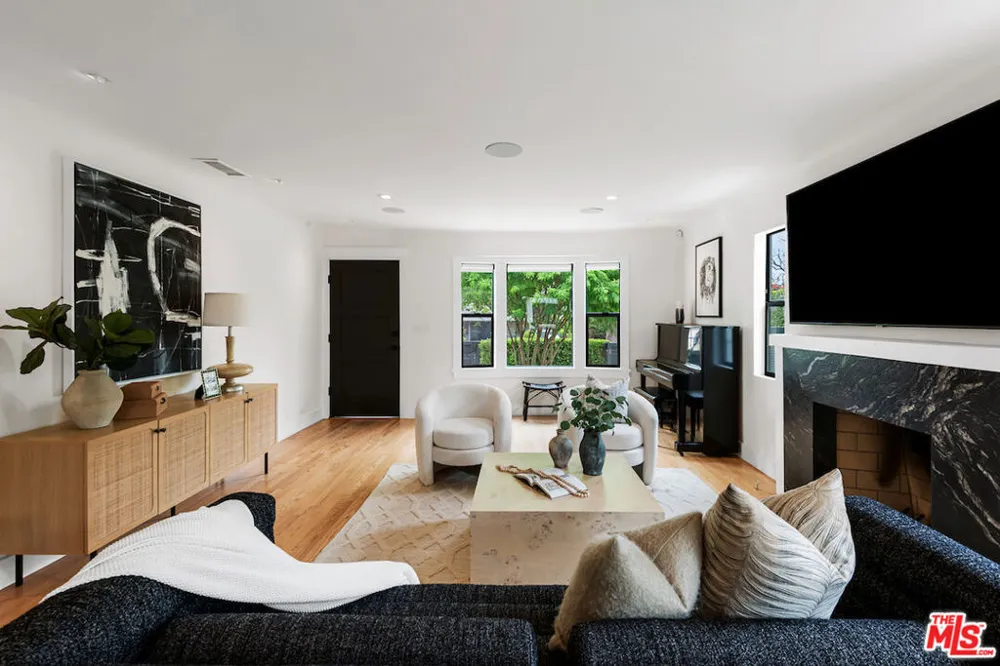 5319 West Boulevard Los Angeles, CA 90043