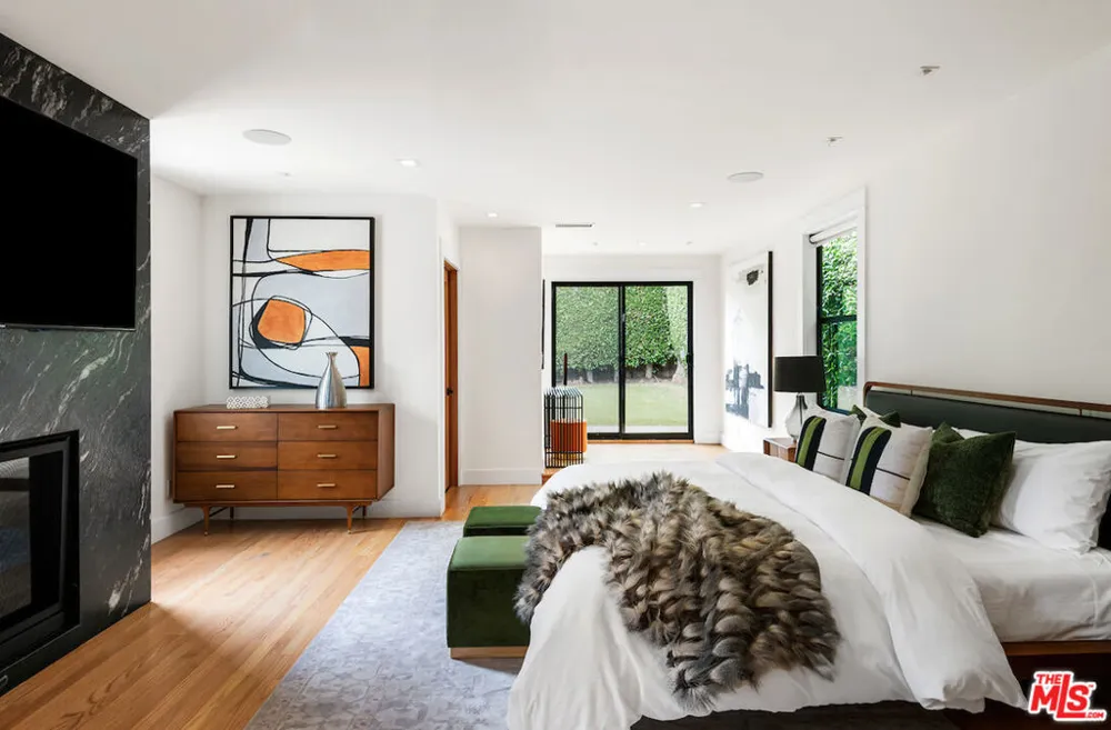5319 West Boulevard Los Angeles, CA 90043