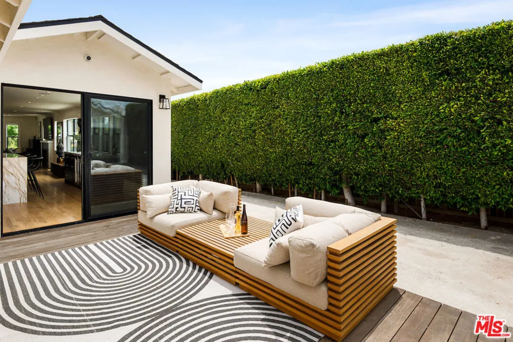 5319 West Boulevard Los Angeles, CA 90043