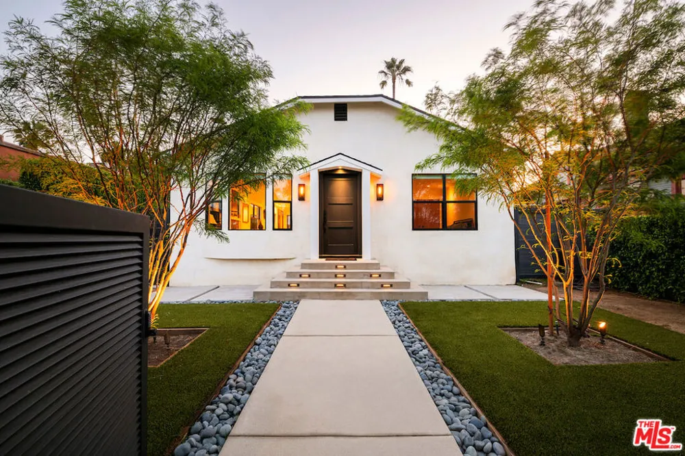 5319 West Boulevard Los Angeles, CA 90043