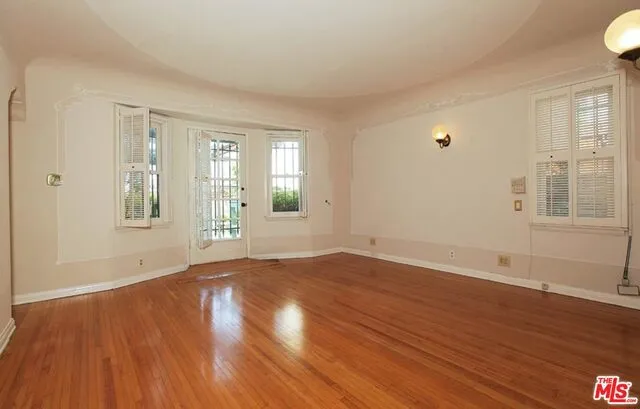 1054 Princeton Street Santa Monica, CA 90403