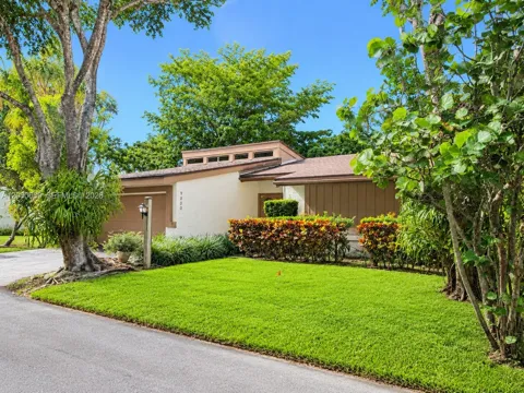 9000 SW 78th Ct