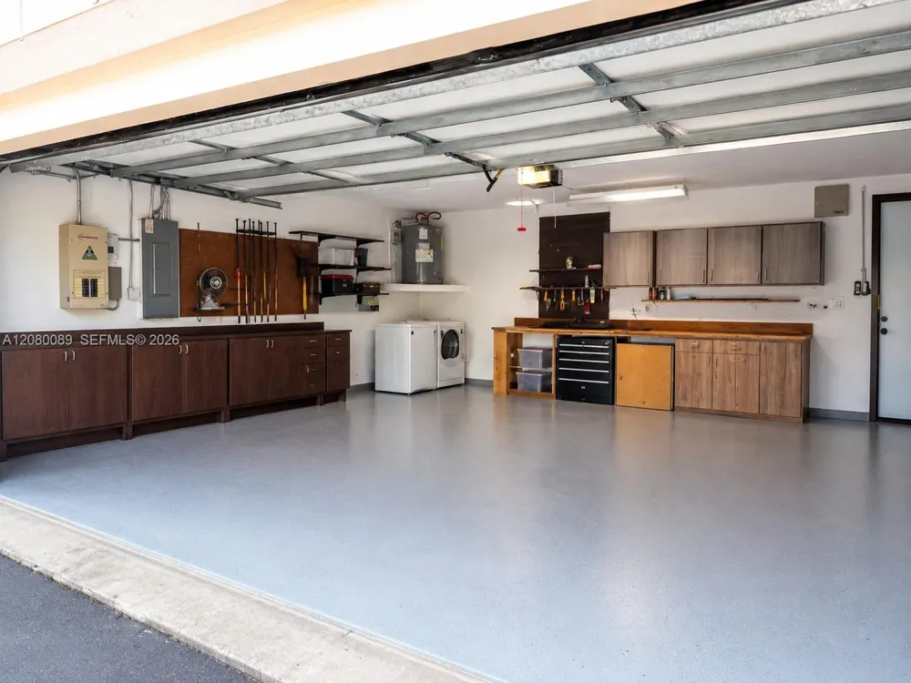 9000 SW 78th Ct Miami, FL 33156