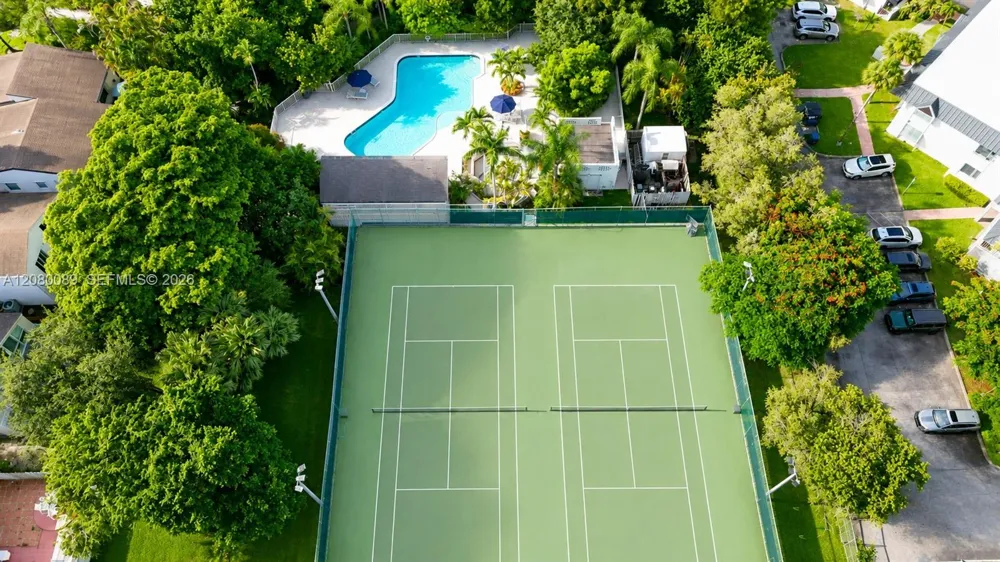9000 SW 78th Ct Miami, FL 33156