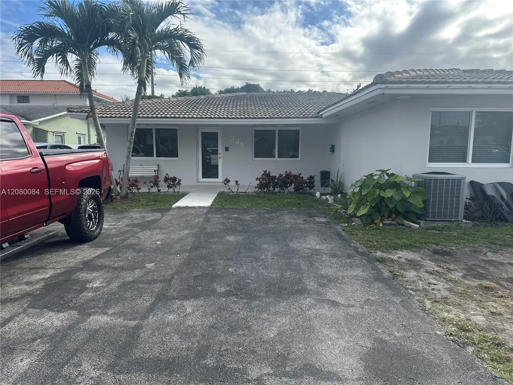 326 E 34th St Hialeah, FL 33013