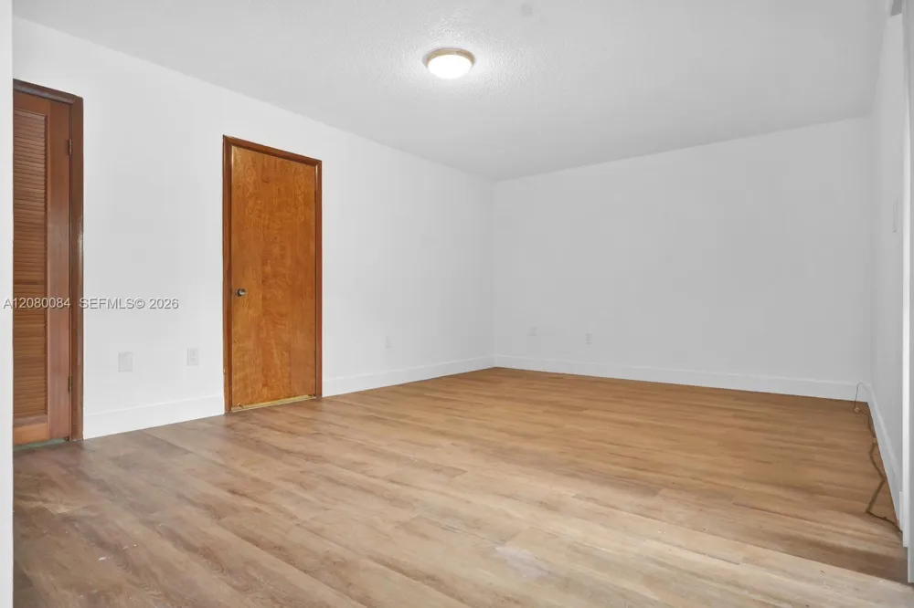 326 E 34th St Hialeah, FL 33013