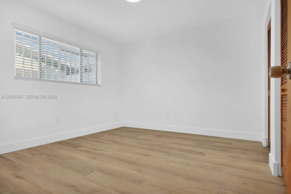 326 E 34th St Hialeah, FL 33013