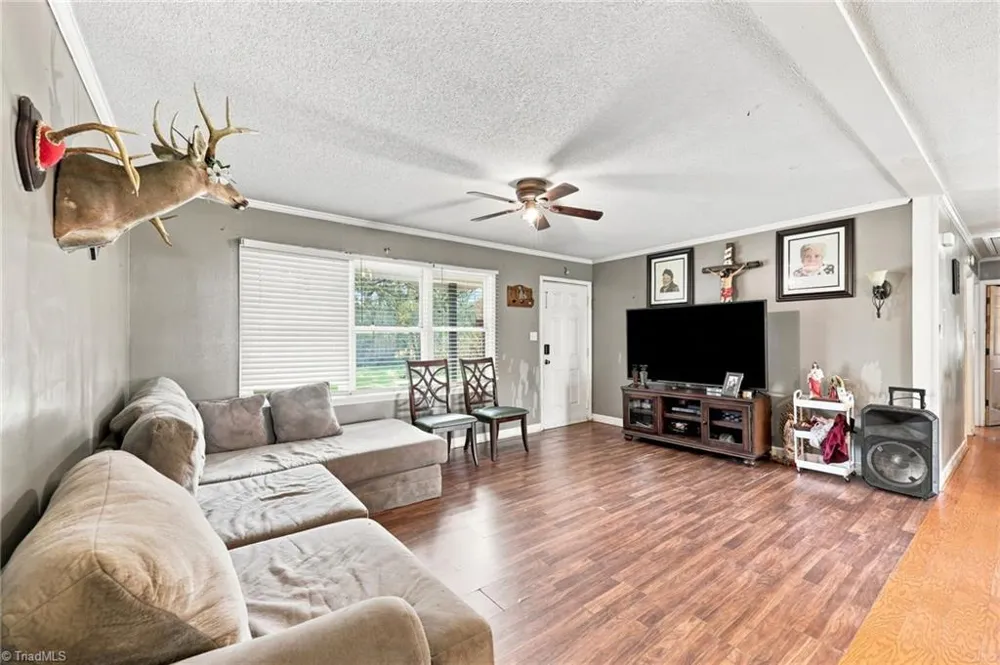 2202 Old Orchard Lane Burlington, NC 27217