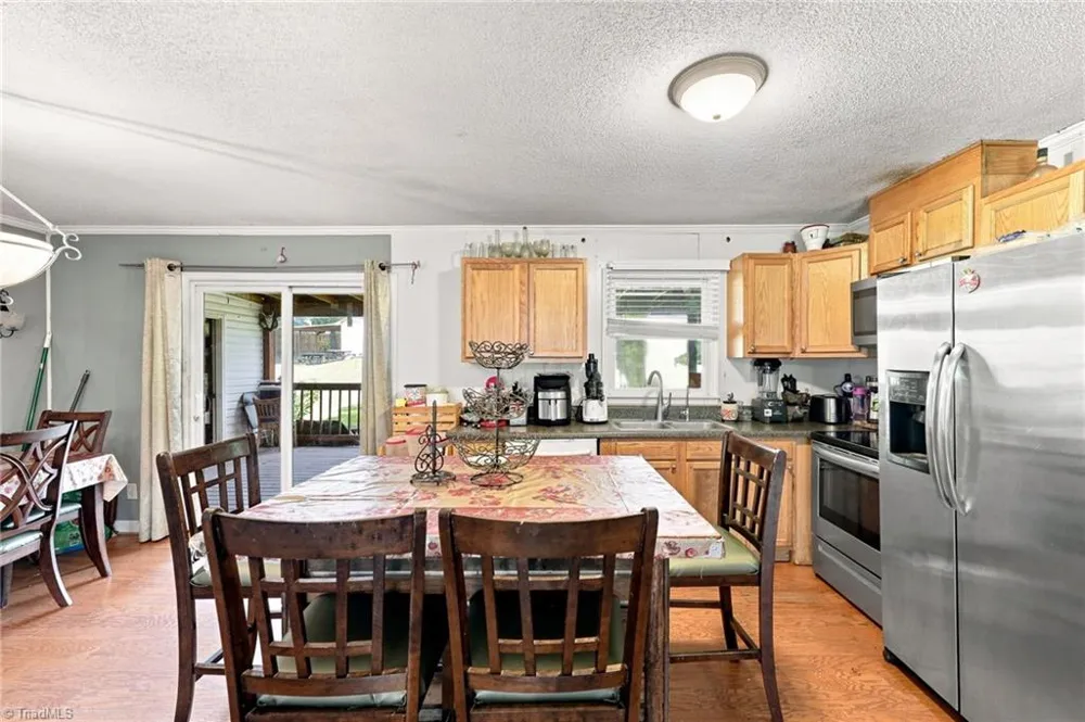 2202 Old Orchard Lane Burlington, NC 27217