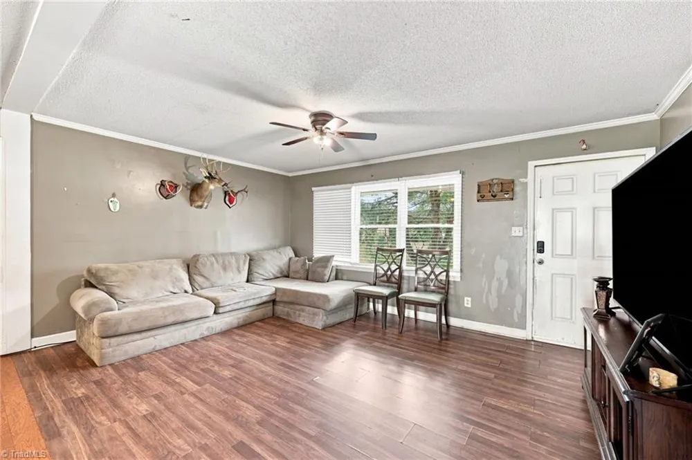 2202 Old Orchard Lane Burlington, NC 27217