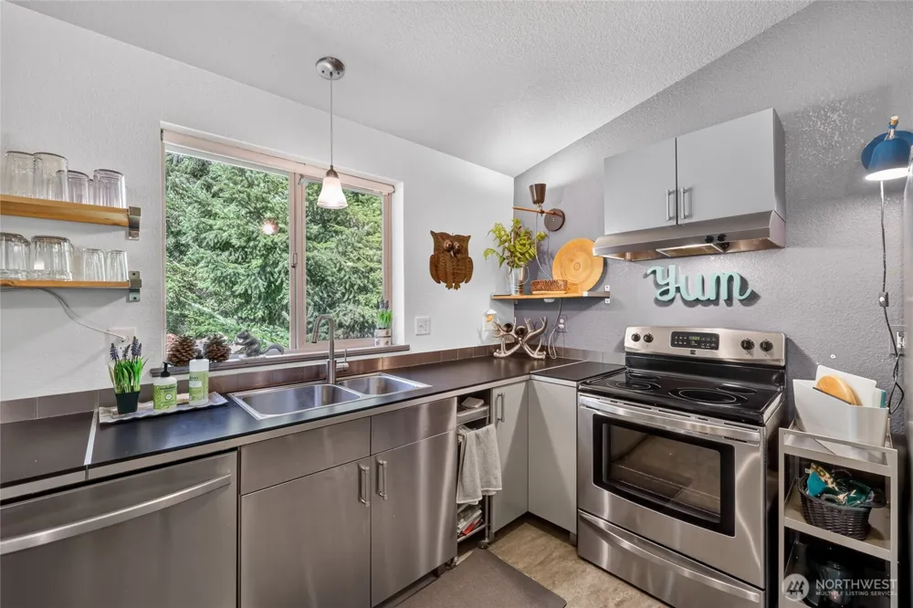 105 Jack Fir Court E Packwood, WA 98361