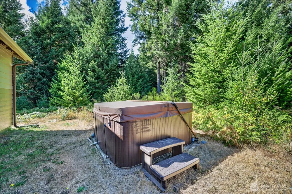 105 Jack Fir Court E Packwood, WA 98361