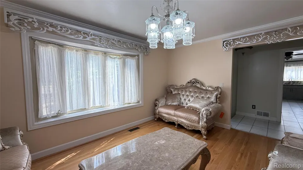 25828 Cherry Hill Road Dearborn Heights City, MI 48127