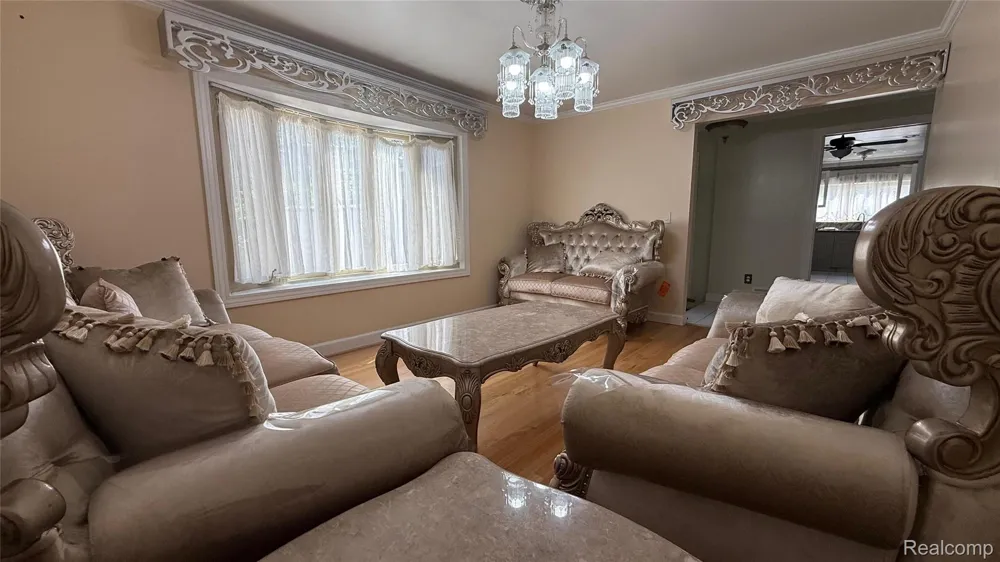 25828 Cherry Hill Road Dearborn Heights City, MI 48127