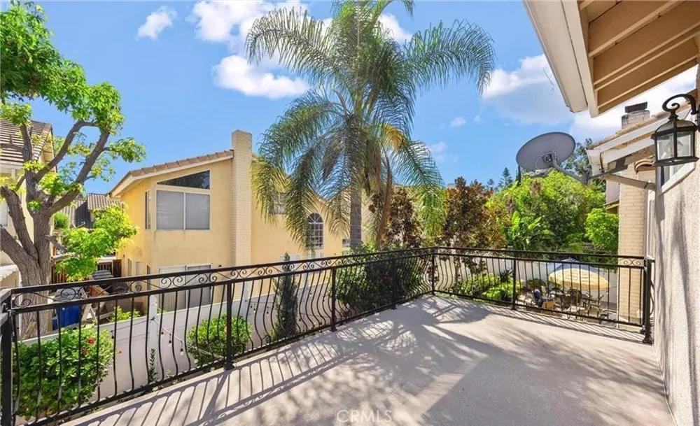 371 Brook Glen Lane Orange, CA 92869