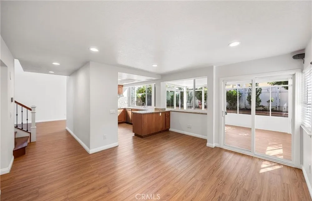 371 Brook Glen Lane Orange, CA 92869