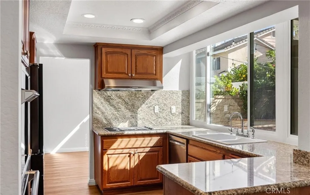 371 Brook Glen Lane Orange, CA 92869