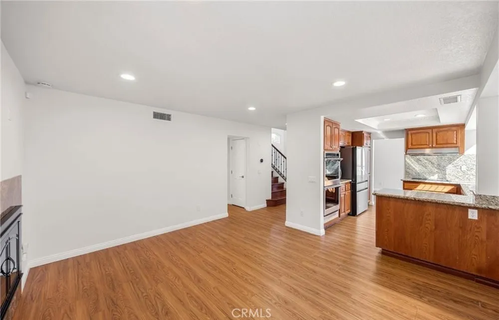 371 Brook Glen Lane Orange, CA 92869