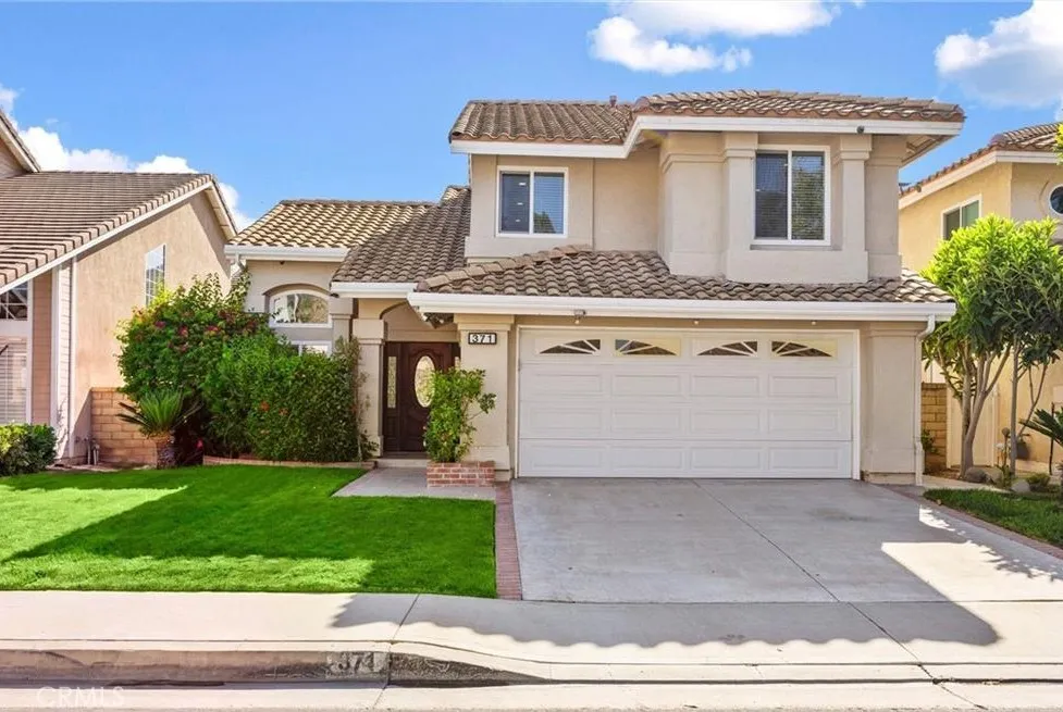 371 Brook Glen Lane Orange, CA 92869