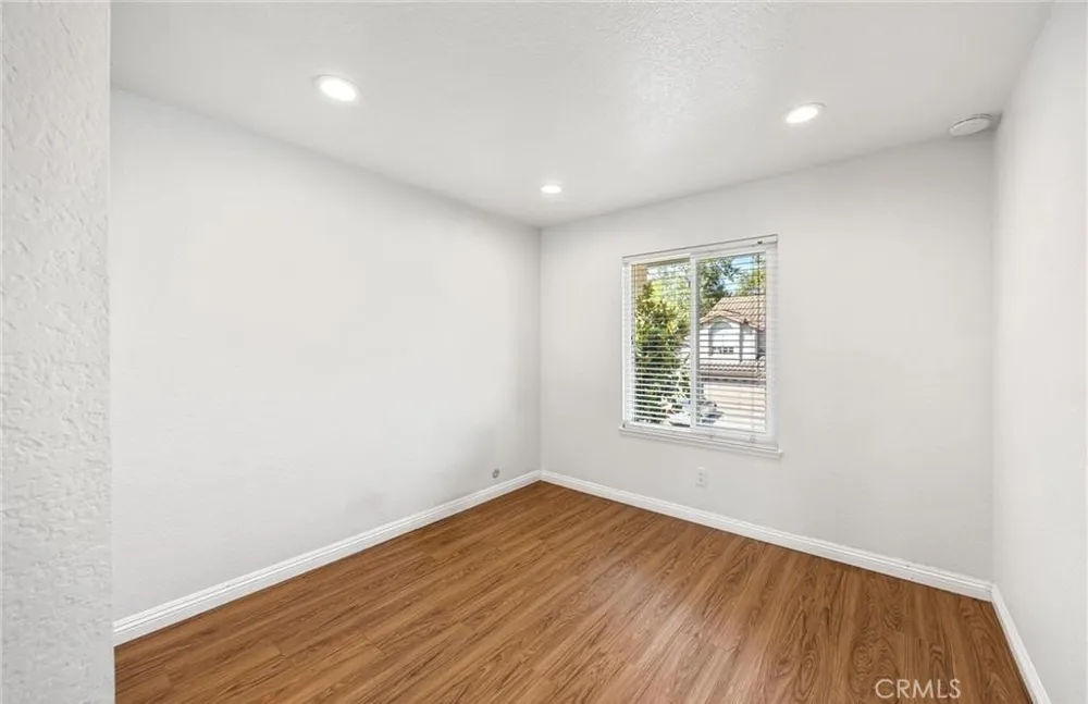 371 Brook Glen Lane Orange, CA 92869