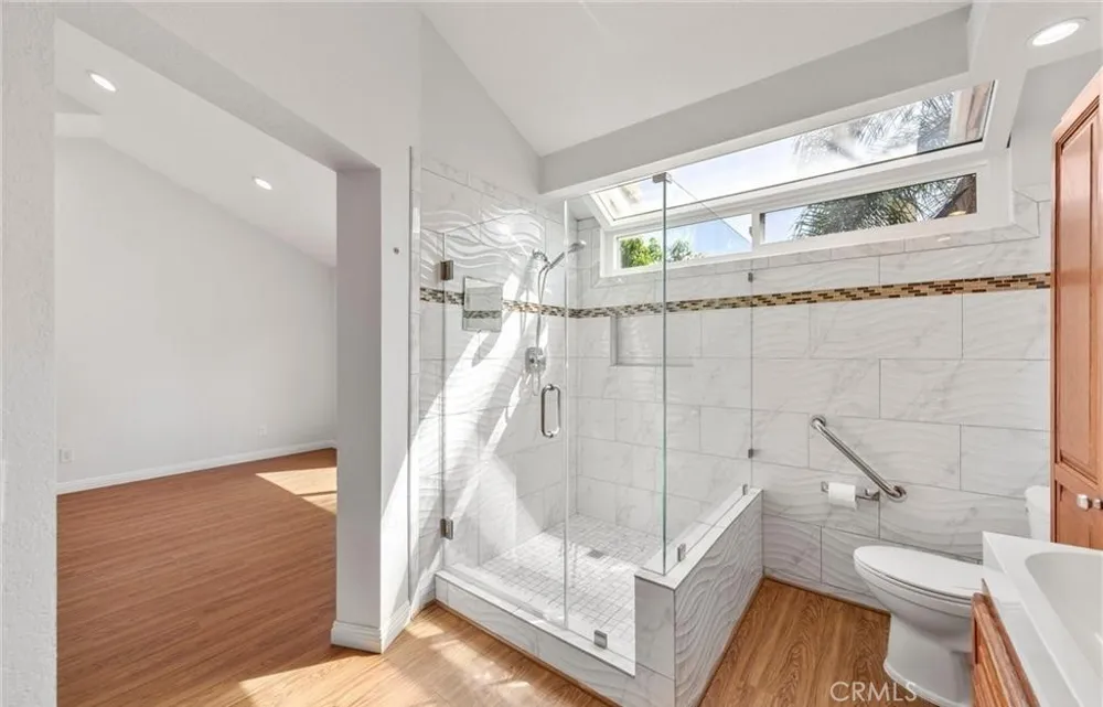 371 Brook Glen Lane Orange, CA 92869
